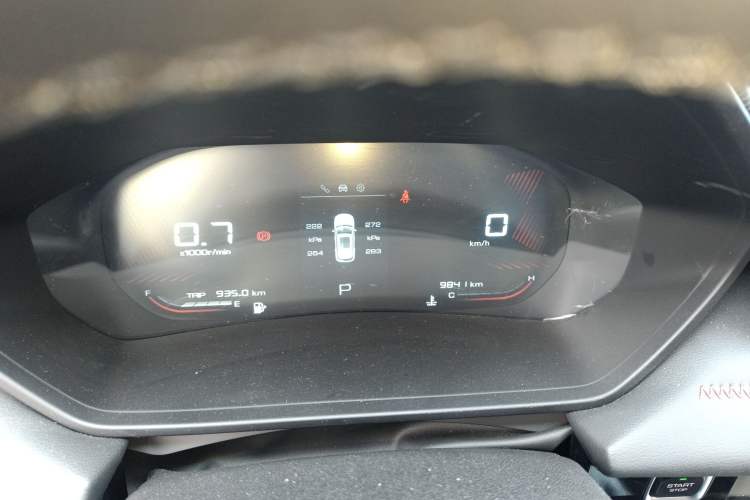 Used Wuling Alvez 2022 1.5T CVT Trendy & Cool Edition