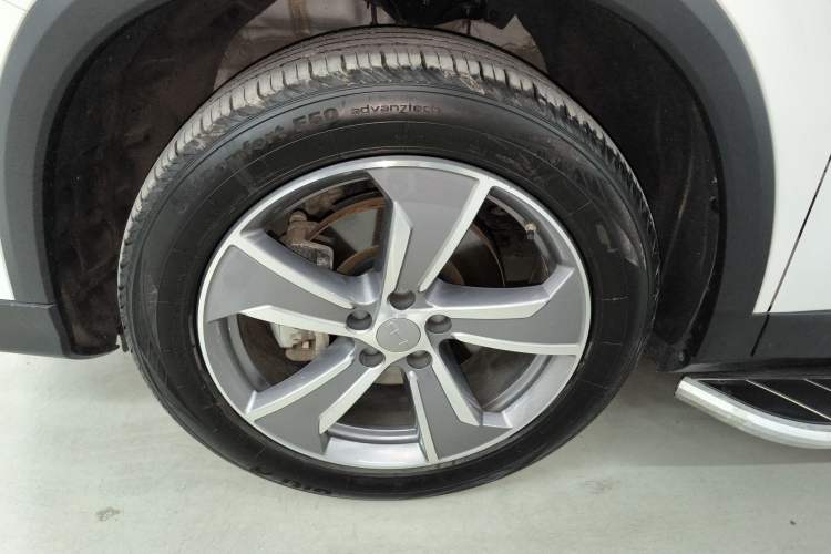 Used Geely Auto Haoyue L 2023 2.0T DCT Luxury Version Left Front Wheel Hub