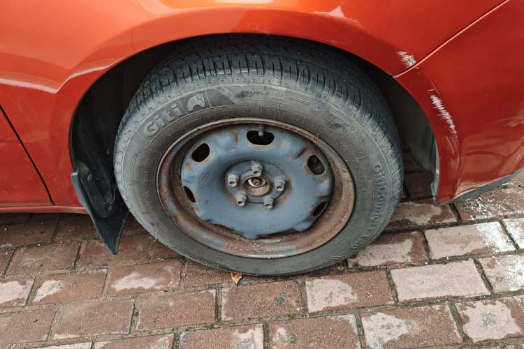 Used Skoda Fabia 2011 1.4L Manual Crystal Edition
