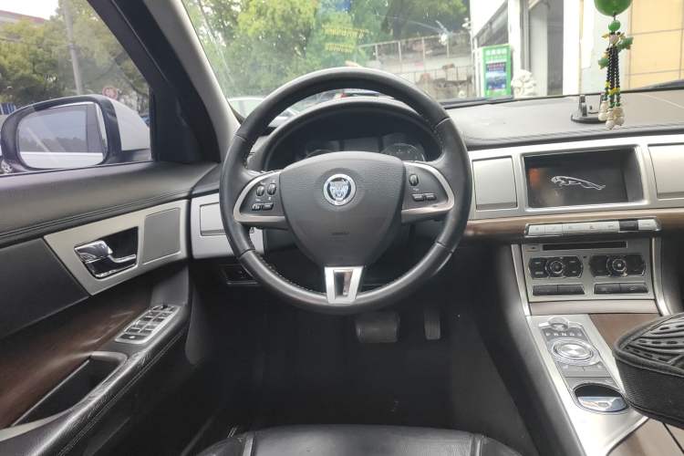 Used Jaguar XF 2013 XF 2.0T Luxury Edition
