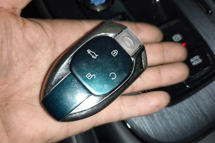 Used GAC Trumpchi GS8 2022 Dual-Engine Series 2.0TM Two-Wheel Drive Prestige Edition (7 Seats) Vehicle Key