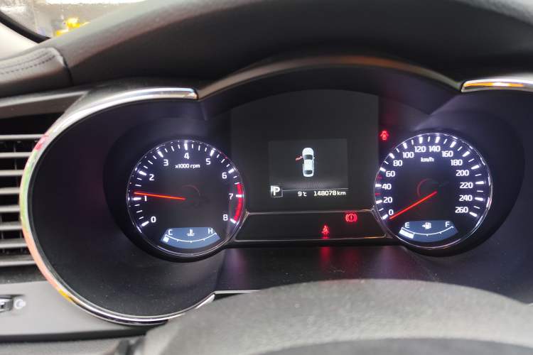 Used Kia K5 2014 2.0L Automatic LUXURY
