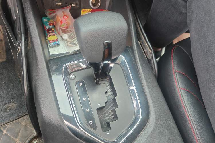 Used Soueast DX3 2018 1.5T CVT Luxury Model Gear Lever