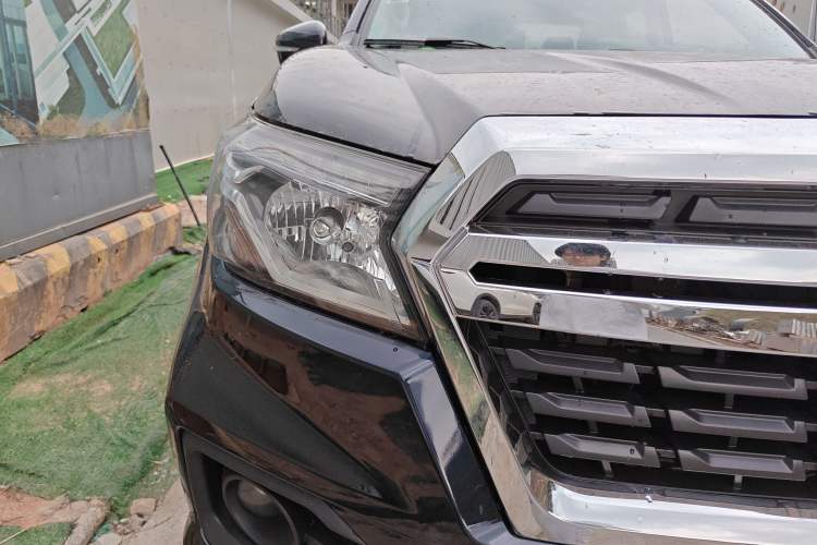 Used Dongfeng Ruichi 6 2021 2.3T Automatic Two-Wheel Drive Diesel Luxury M9T Right Front Headlight