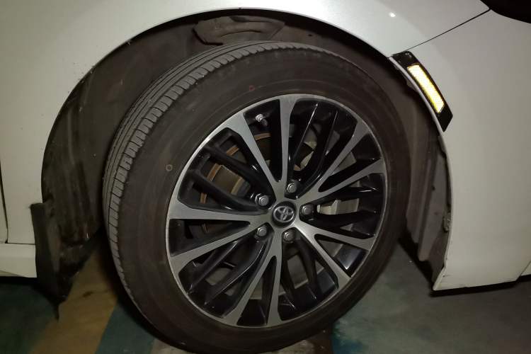 Used Toyota Camry 2019 Revised Version 2.0S Fēngshàng Edition