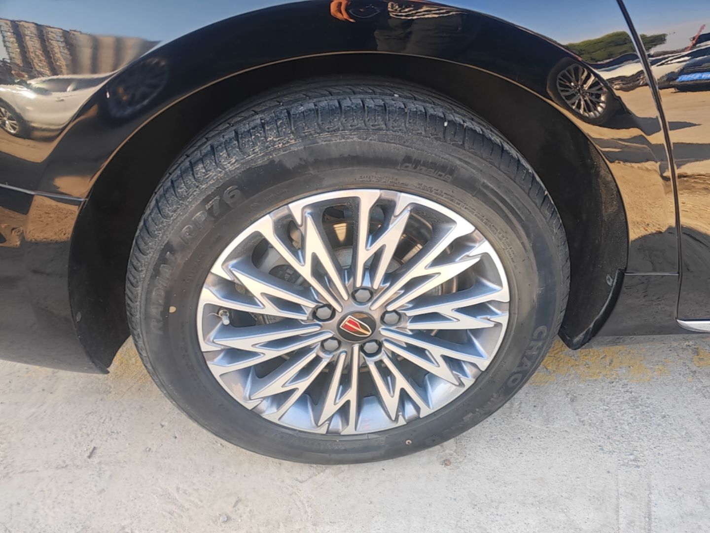 Hongqi H5 2023 2.0T Automatic Smart Connect Flagship Edition - Chinese Trim Xiang — снимка 11
