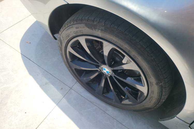 Used BMW 5 Series 2014 528Li Leading Model Right Rear Wheel Hub