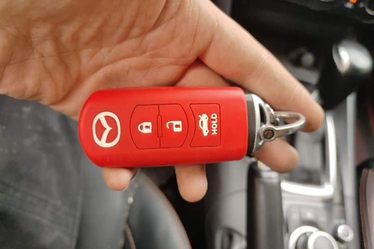 Used Mazda 3 Axela 2014 Sedan 1.5L Automatic Comfort Model Vehicle Key