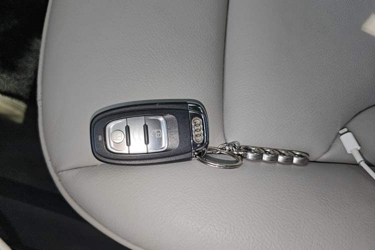 Used Audi Q5 2012 2.0TFSI Comfort Version
