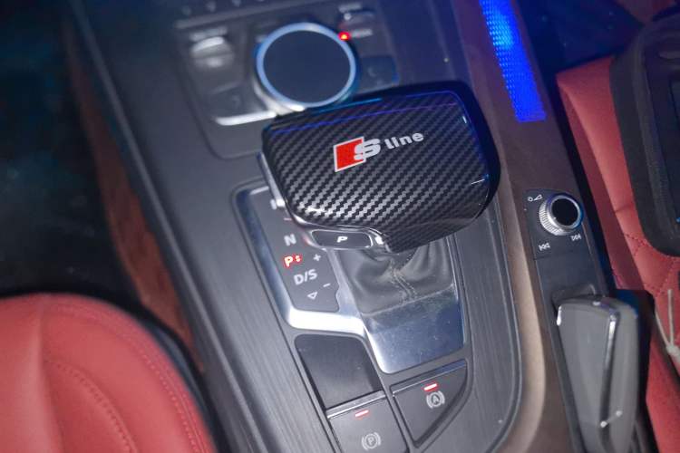 Used Audi A4L 2019 40 TFSI Fashion Edition China VI Emission Standard