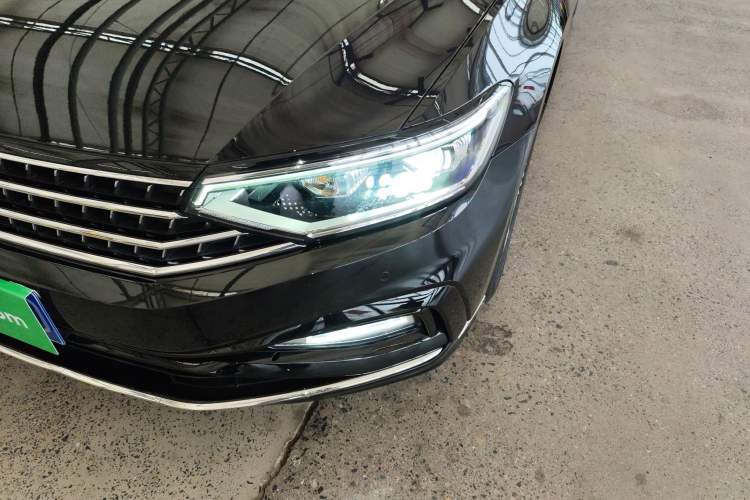 Used Volkswagen Magotan 2025 Zhongxiang Version 280TSI DSG Comfort Edition