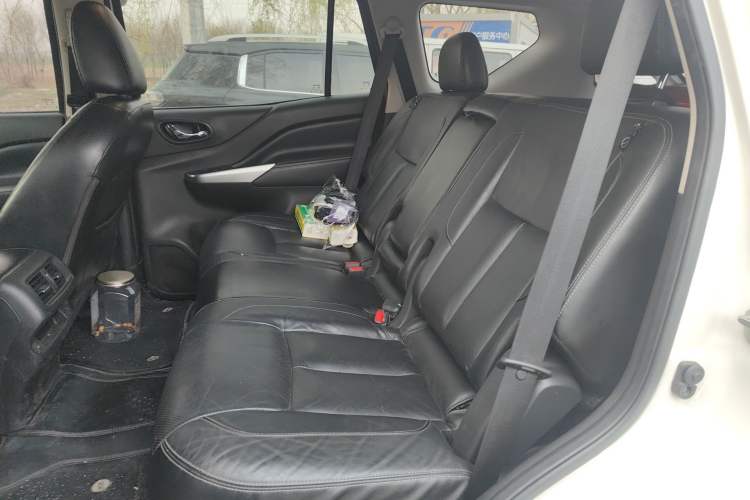 Used Nissan Terra 2018 2.5L Automatic 2WD Luxury Edition
