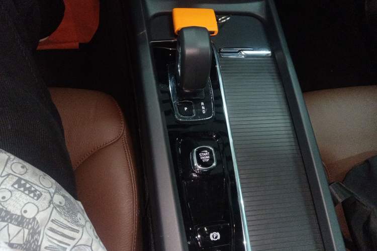 Used Volvo XC60 2024 B5 4x4 Smart Luxury Edition
