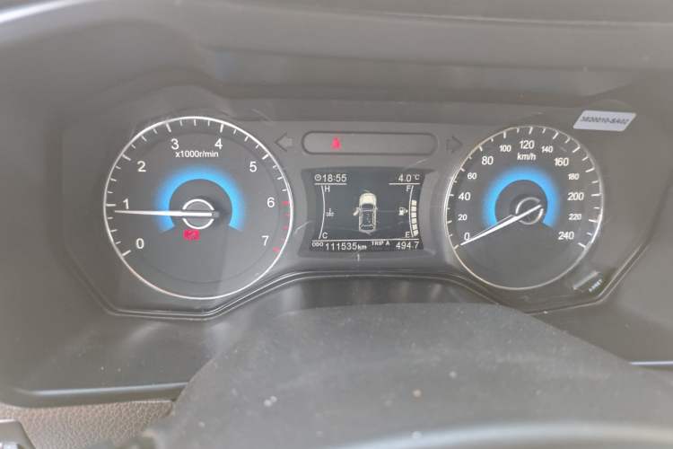 Used Dongfeng Fengon 580 2016 1.5T Manual Luxury Edition Odometer Close Up