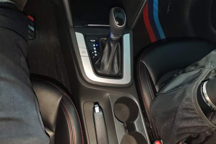 Used Hyundai Elantra (6th Generation / Lingdong) 2016 1.6L Automatic ZhiXuan – Elite Version