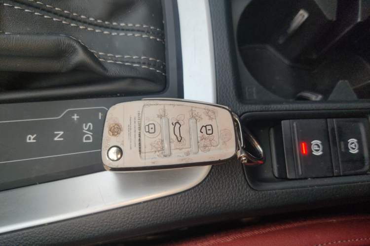 Used Audi Q3 2021 35 TFSI Enjoy Life Edition Vehicle Key