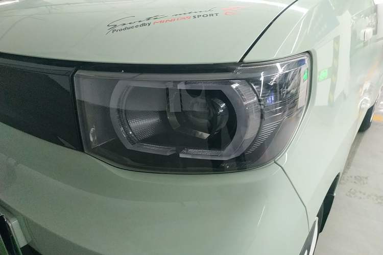 Used Wuling Hongguang MINIEV 2021 Macaron Fashion Model Lithium Iron Phosphate