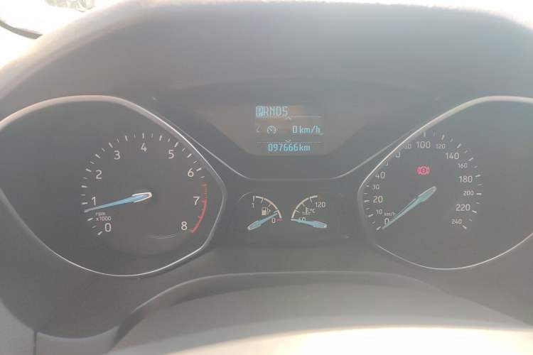 Used Ford Focus 2018 Sedan Classic 1.6L Automatic Trendy SmartDrive Edition