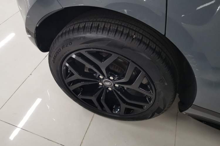 Used Land Rover Range Rover Evoque 2021 Range Rover Velar 249 PS R-Dynamic S Performance Edition