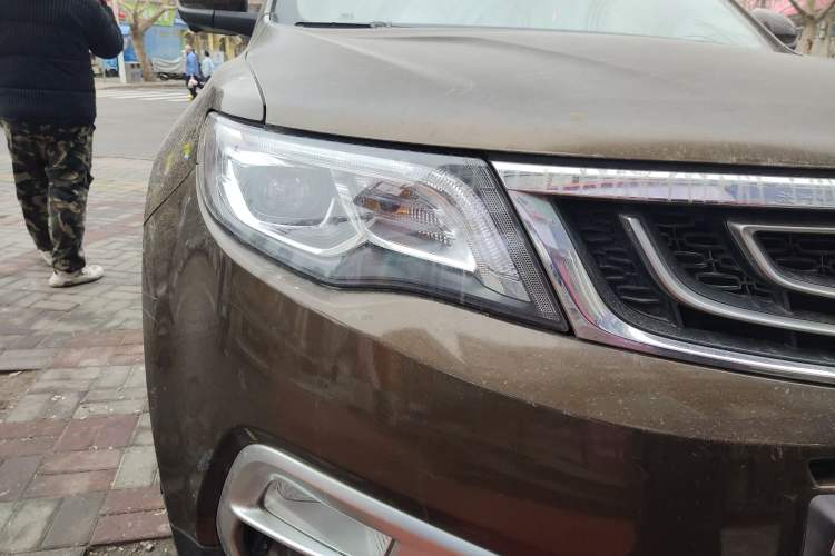 Used Geely Auto Emgrand X7 Sport 2016 1.8TD Automatic ZhiZun Version
