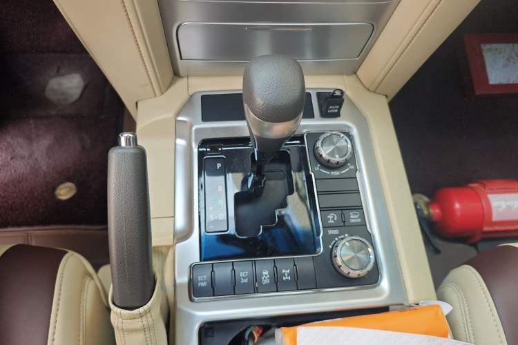 Used Toyota Land Cruiser 