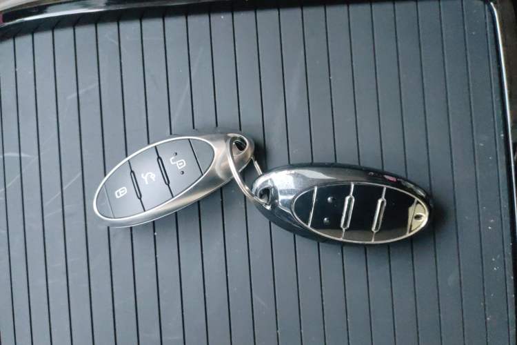 Used Bestune M9 2023 2.0T Prestige Edition