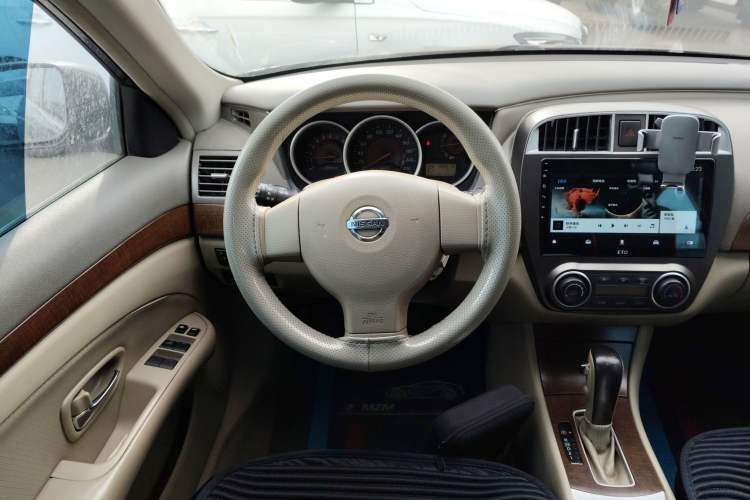 Used Nissan Sylphy 2009 1.6XL Automatic Luxury Sunroof Edition Steering Wheel