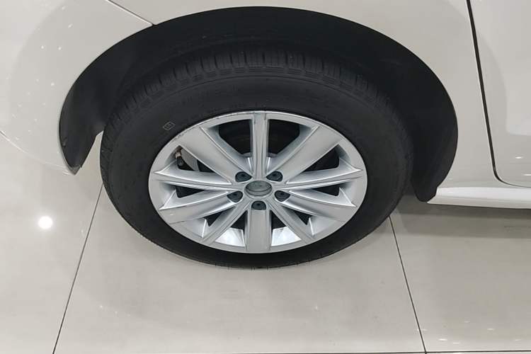 Used Volkswagen Polo 2014 1.4L Automatic Comfort Edition
