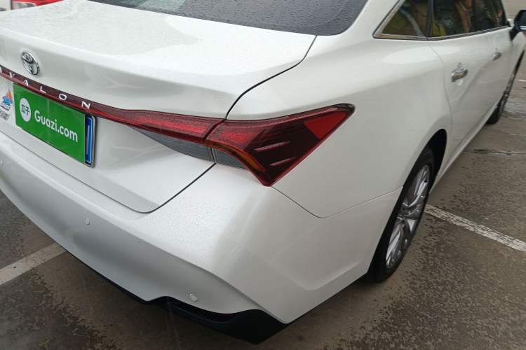 Used Toyota Avalon 2024 2.0L Luxury Edition
