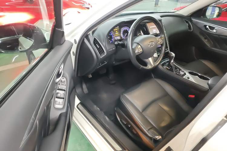 Used Infiniti Q50L 2015 2.0T Enjoyment Edition Driver Seat