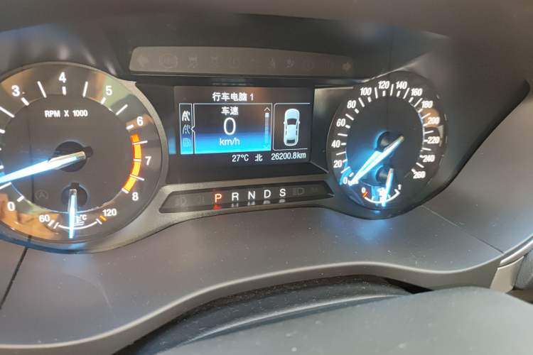 Used Ford Mondeo 2020 EcoBoost 180 Stylish Model Odometer Close Up