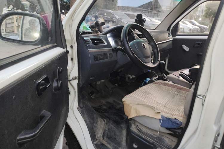 Used Jinbei Hiace X30 2021 1.5L Wealthy Single-Steaming Air-Conditioned Van China VI Standard SWC15M Driver Seat