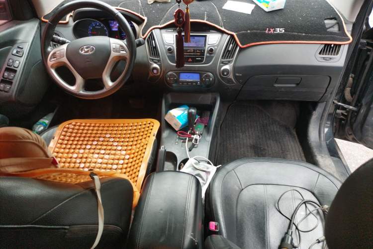 Used Hyundai ix35 2012 2.0L Automatic Two-Wheel Drive Elite Edition GLS
