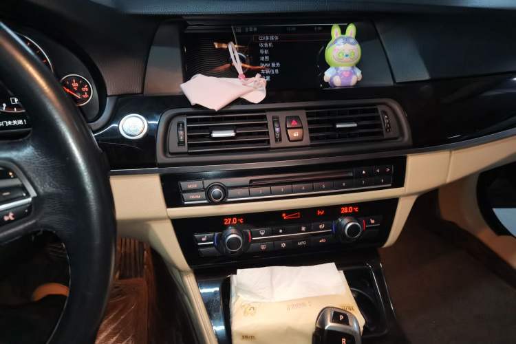 Used BMW 5 Series 2012 523Li Luxury Model
