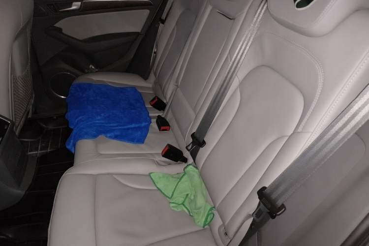 Used Audi Q5 2015 40 TFSI Comfort Model Left Rear Seat