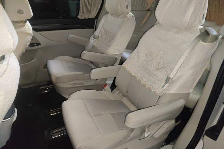 Used Buick GL8 2022 ES Landtrek 653T Comfort Edition