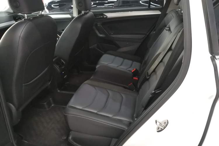 Used Volkswagen Tiguan L 2021 330TSI Automatic Two-Wheel Drive Smart Edition
