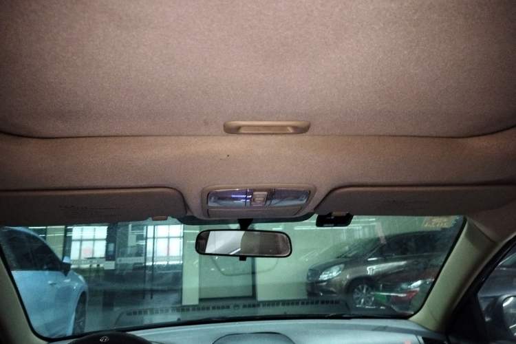 Used Hyundai Celesta 2011 1.6L Automatic Luxury Version Headliner