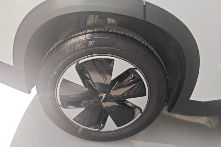 Used Dongfeng Aeolus L7 New Energy 2024 205 Max Custom Edition