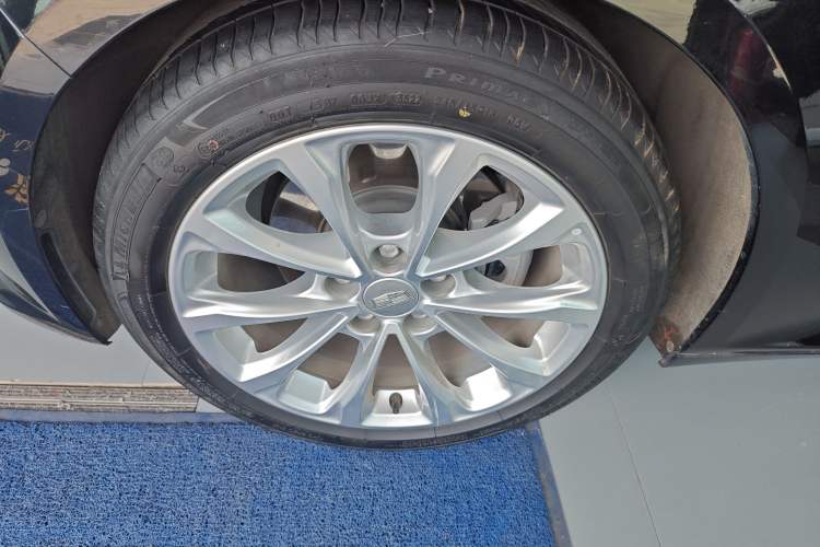 Used Cadillac CT5 2022 28T Luxury Version (Standard Edition) Left Front Wheel Hub