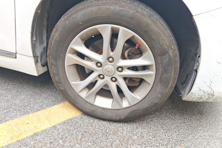 Used CHANGAN Raeton 2014 1.8T Automatic Elite Anniversary Edition China V Standard