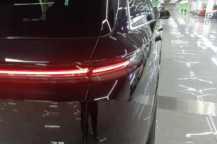 Used Li Auto L7 2023 Air model
