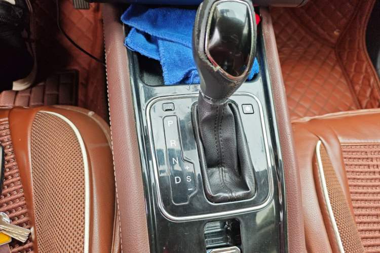 Used Dongfeng Fengon 580 2017 1.5T CVT Luxury Model
