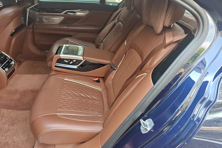 Used BMW 7 Series 2022 740Li xDrive Executive Luxury Package
