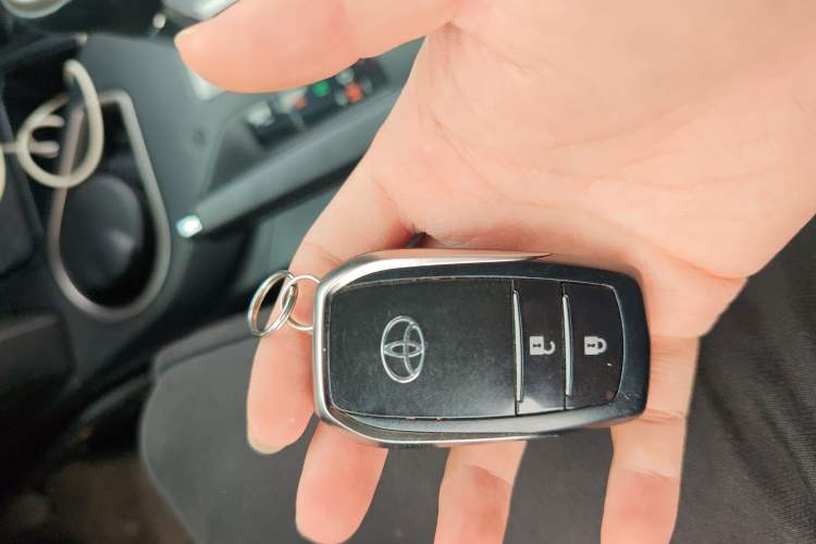 Used Toyota RAV4 2016 2.0L CVT 4x4 New Edition China V Standard
