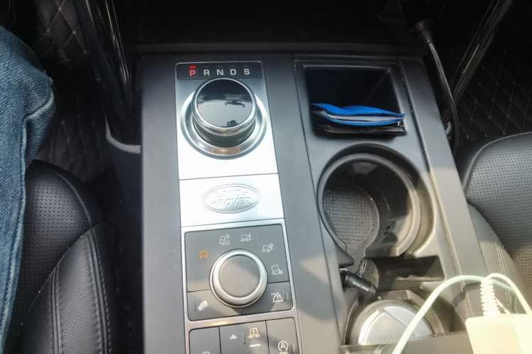 Used Land Rover Discovery 2019 3.0 SC V6 SE