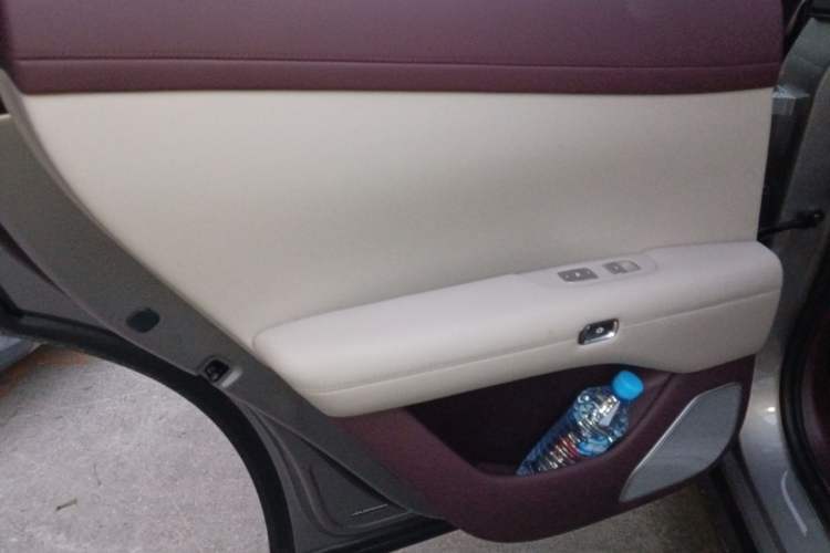 Used Xiaomi Auto YU7 2025 Ultra-Long Range Rear-Wheel Drive Version
