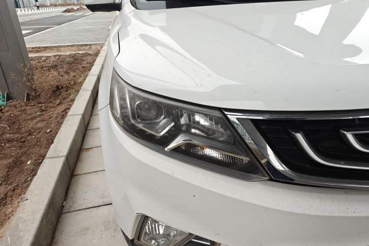 Used Geely Auto Vision X6 2016 1.8L Manual Luxury Model