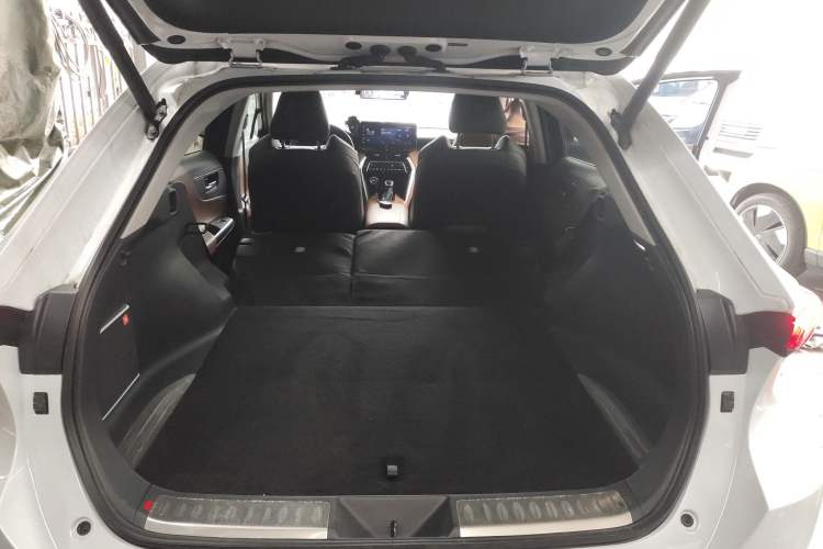 Used Toyota Venza 2023 2.0L CVT Two-Wheel Drive Prestige Version
