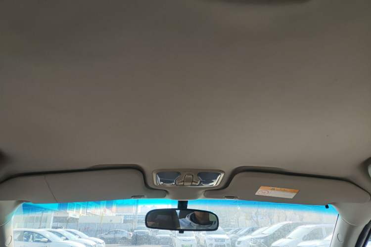 Used Great Wall Wingle 6 2017 2.4L Gasoline Two-Wheel Drive Elite Version 4G69
